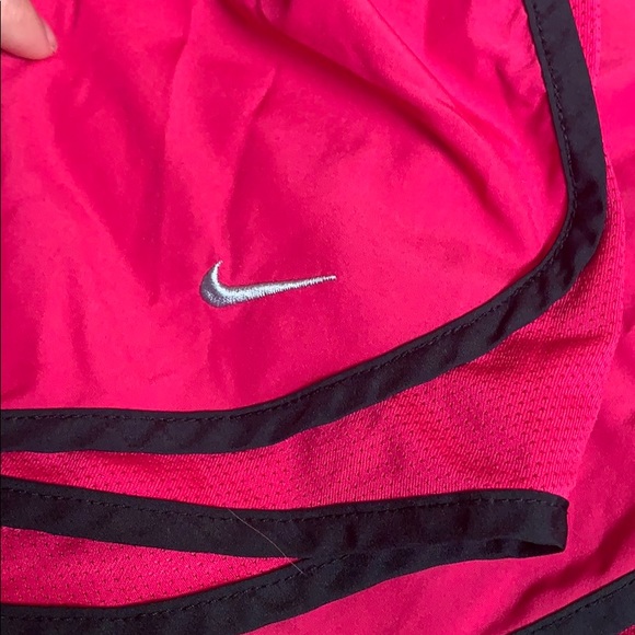 Nike running shorts - Picture 4 of 4